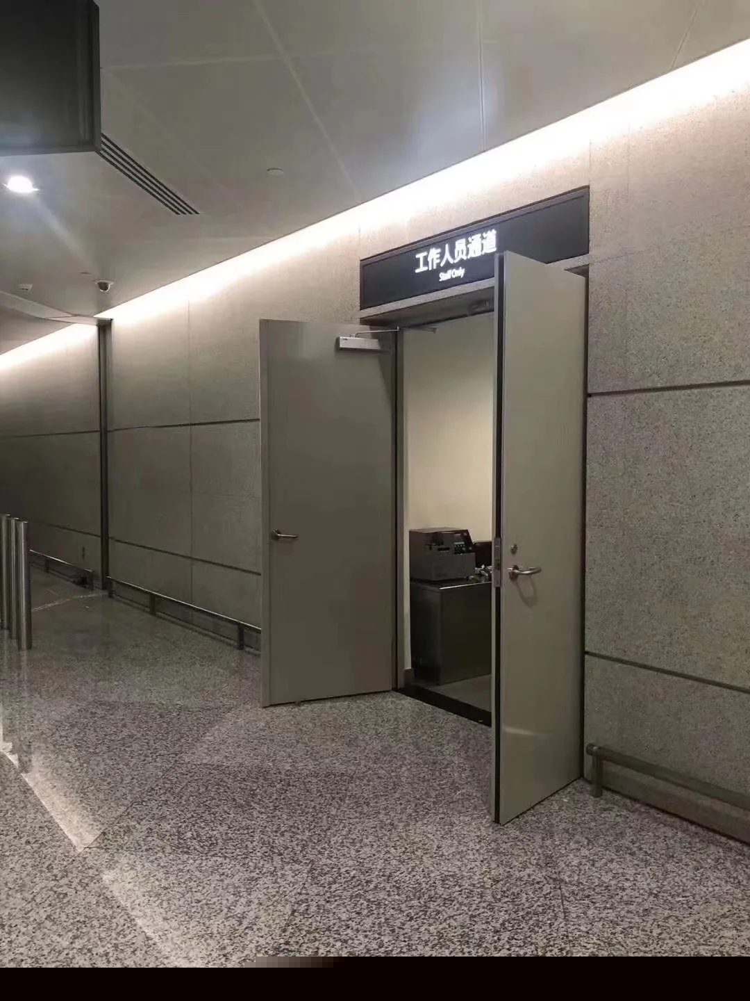 鋼質(zhì)防火門(mén)